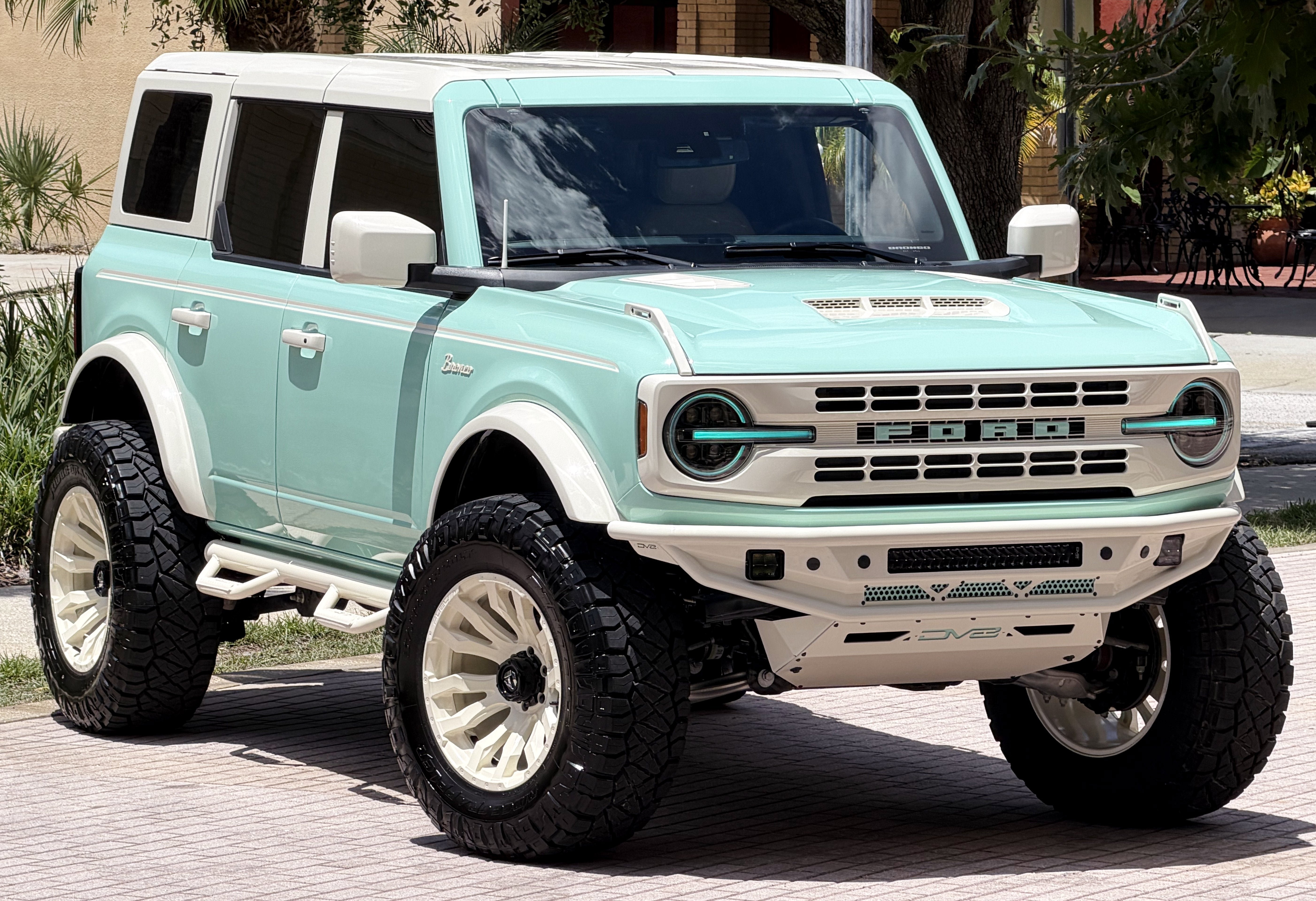 Used 2025 Ford Bronco Outer Banks AWD/4WD image 26
