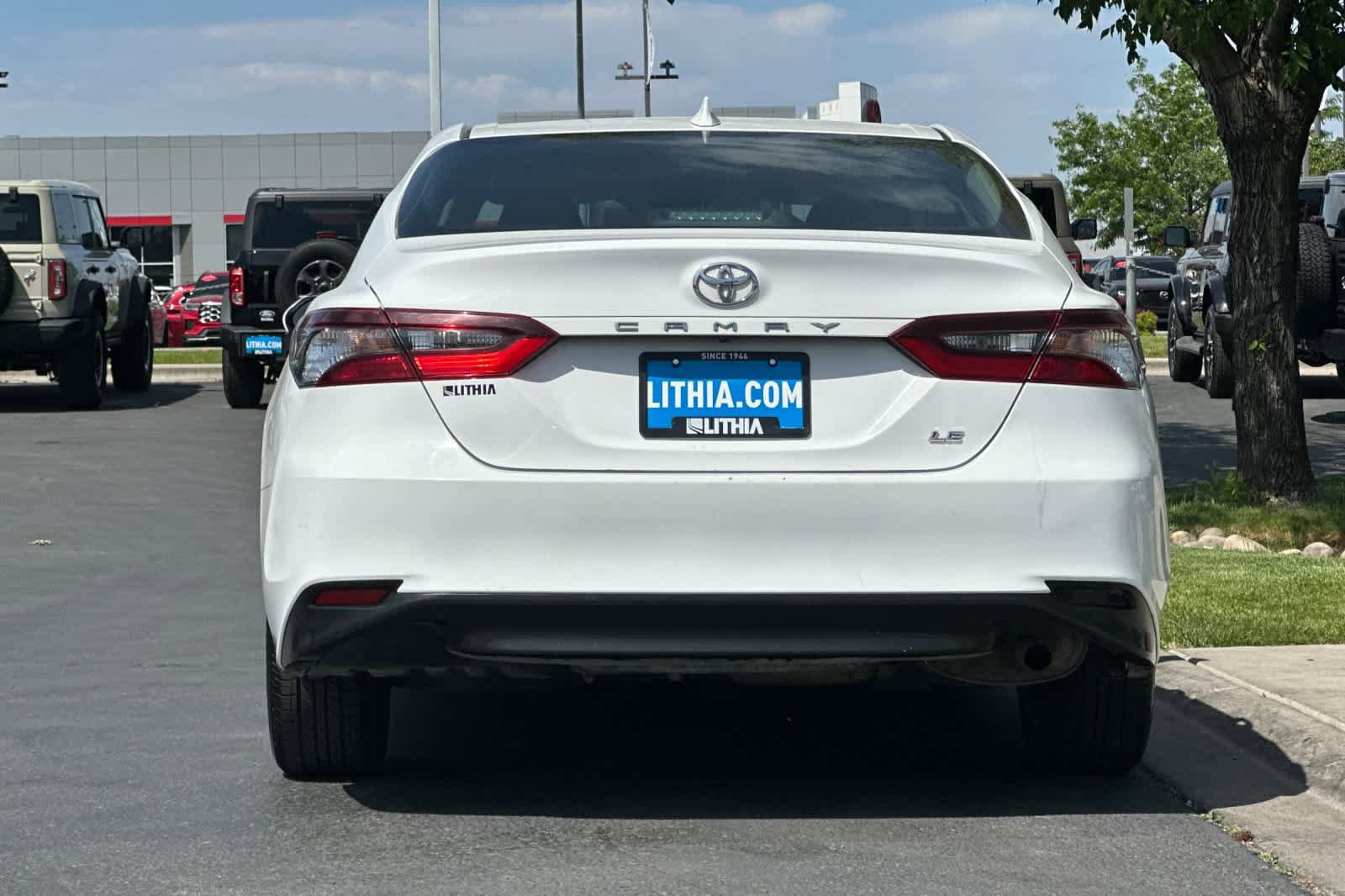 Used 2021 Toyota Camry LE FWD image 7