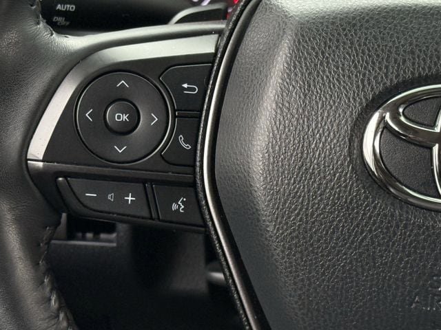 Used 2024 Toyota Camry XSE FWD image 12