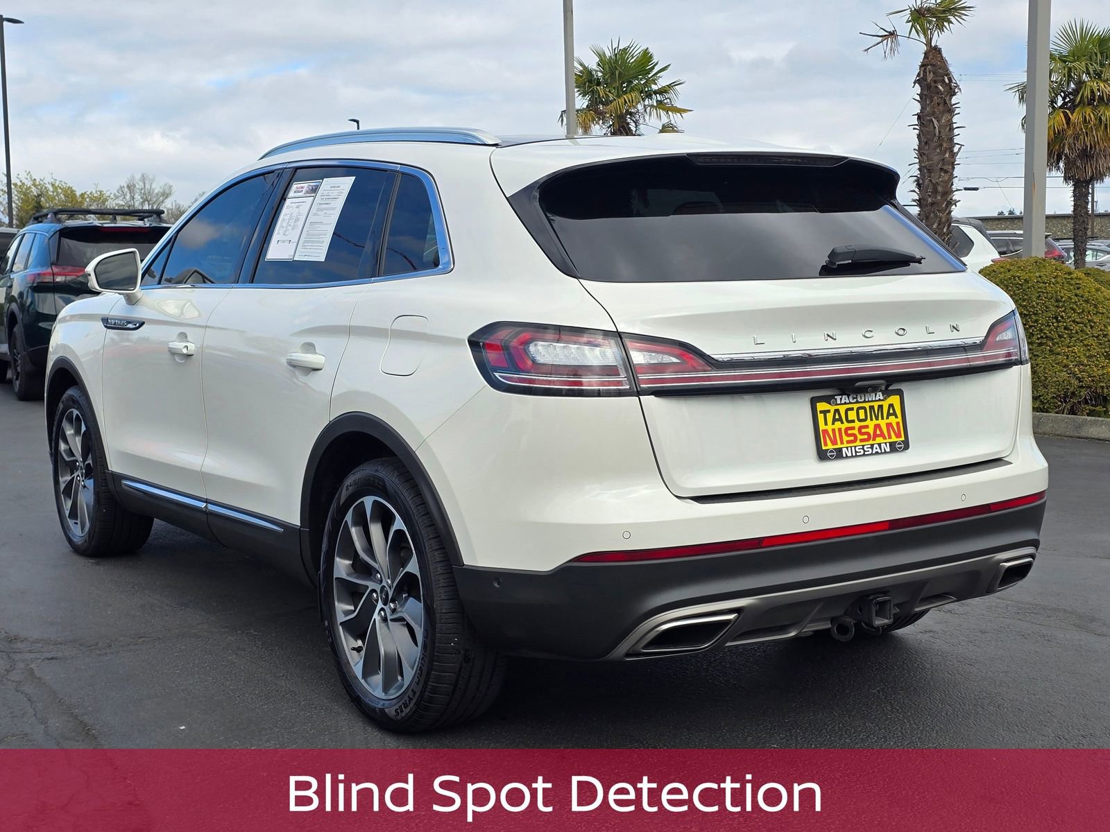 Used 2022 Lincoln Nautilus Reserve w/ Equipment Group 201A video 3