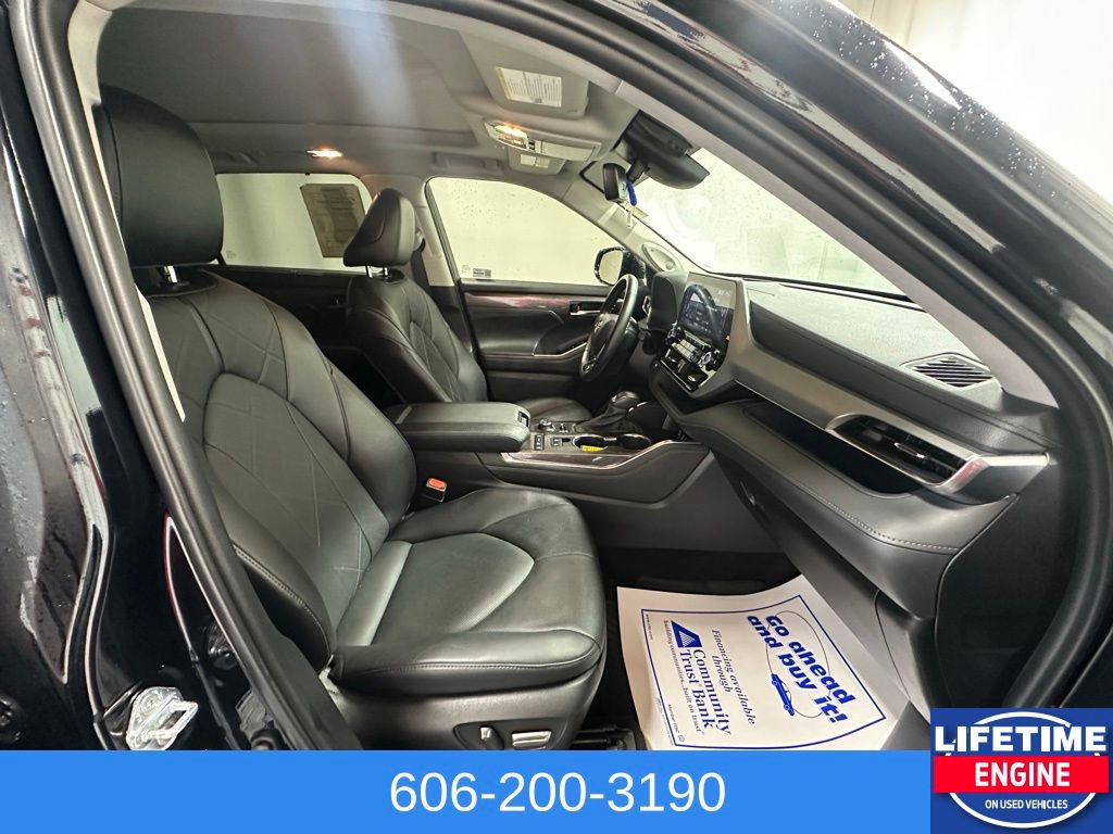 Used 2022 Toyota Highlander Platinum image 22