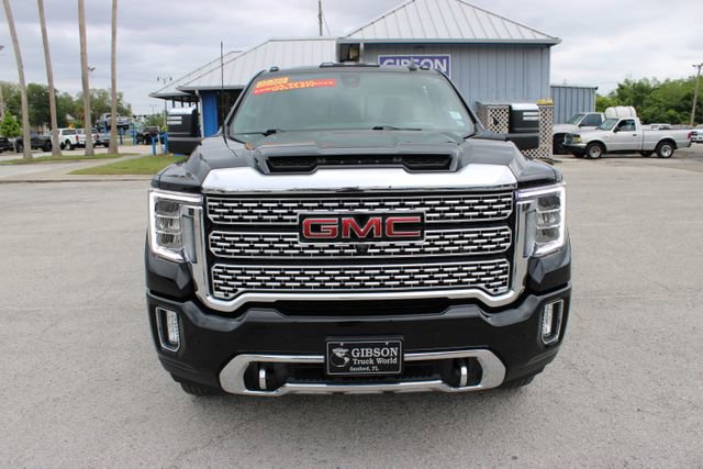 Used 2022 GMC Sierra 3500 Denali w/ Denali Ultimate Package AWD/4WD image 2