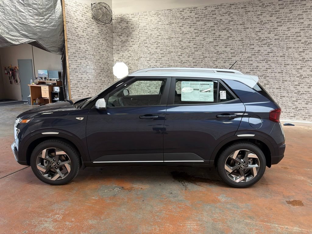 New 2026 Hyundai Venue SEL FWD image 4
