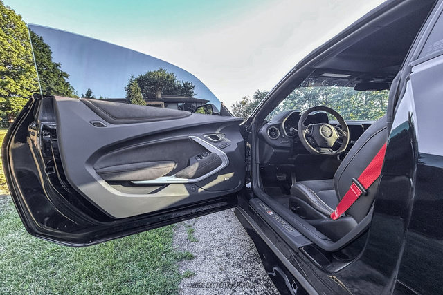 Used 2018 Chevrolet Camaro ZL1 w/ LPO, ZL1 Protection Package RWD image 28
