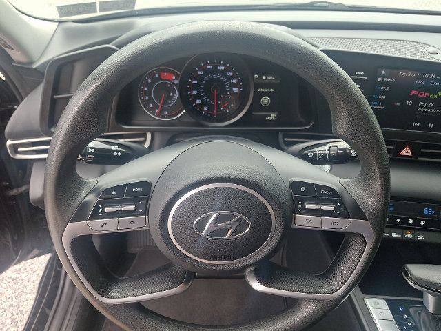 Used 2022 Hyundai Elantra SEL w/ Cargo Package FWD image 18