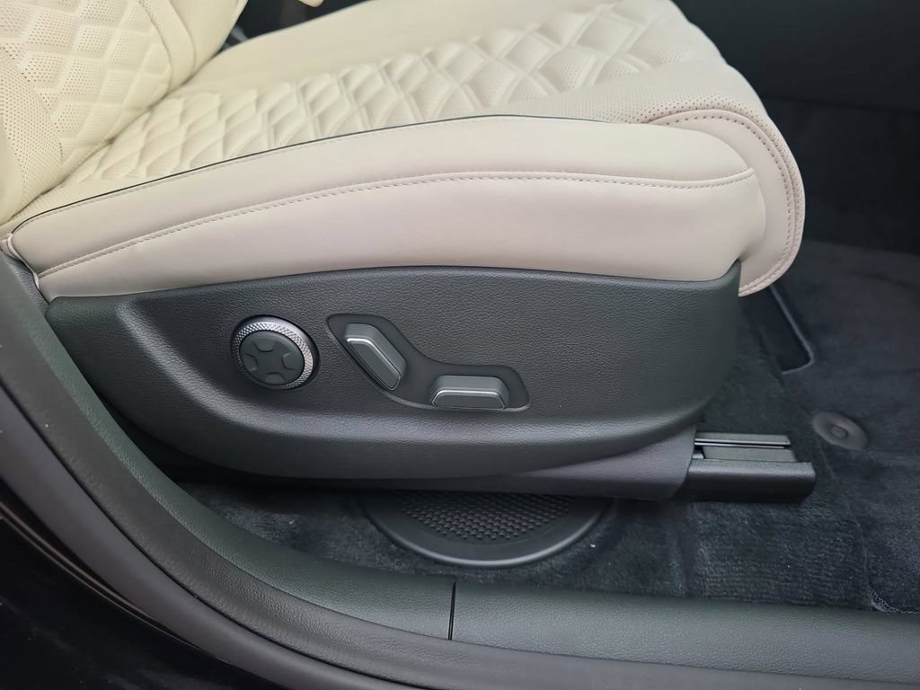 New 2026 Genesis GV80 3.5T e-SC AWD/4WD image 32