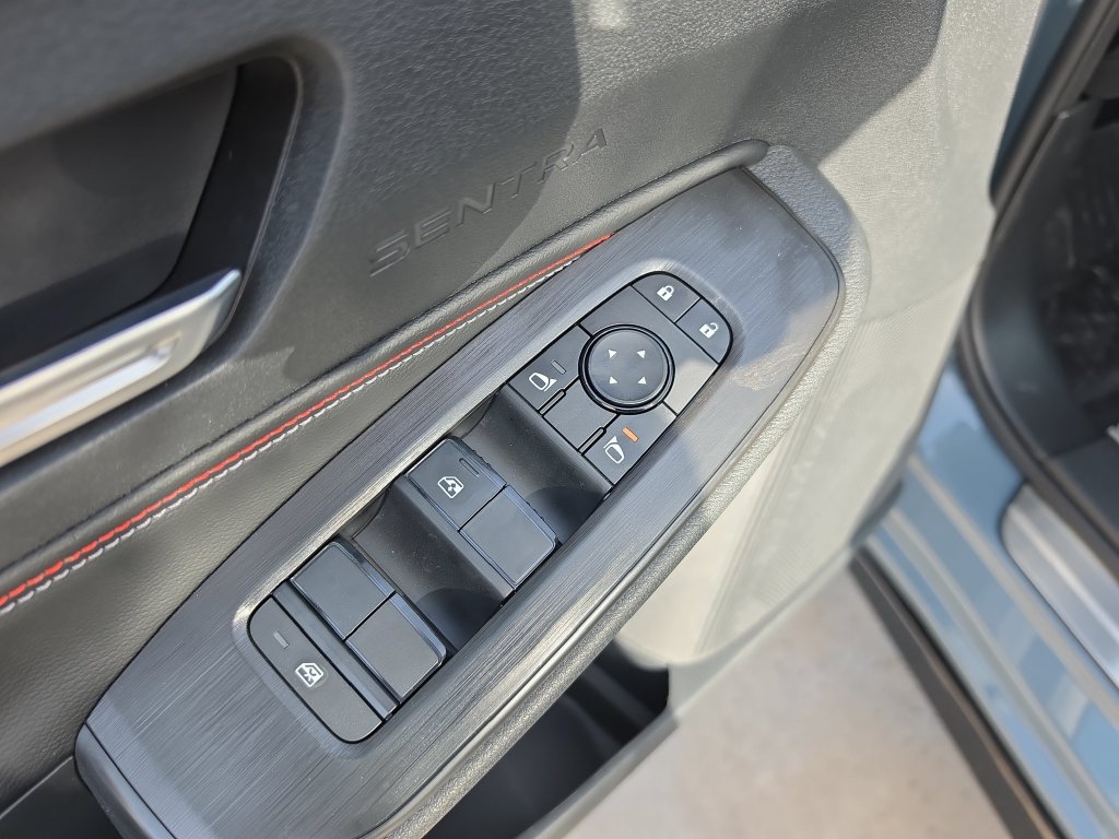 New 2027 Nissan Sentra SR FWD image 22