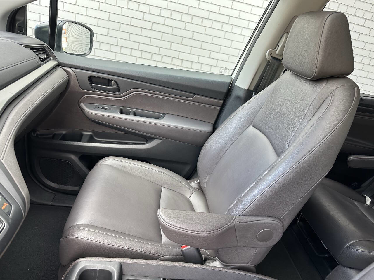 Used 2018 Honda Odyssey EX-L image 38