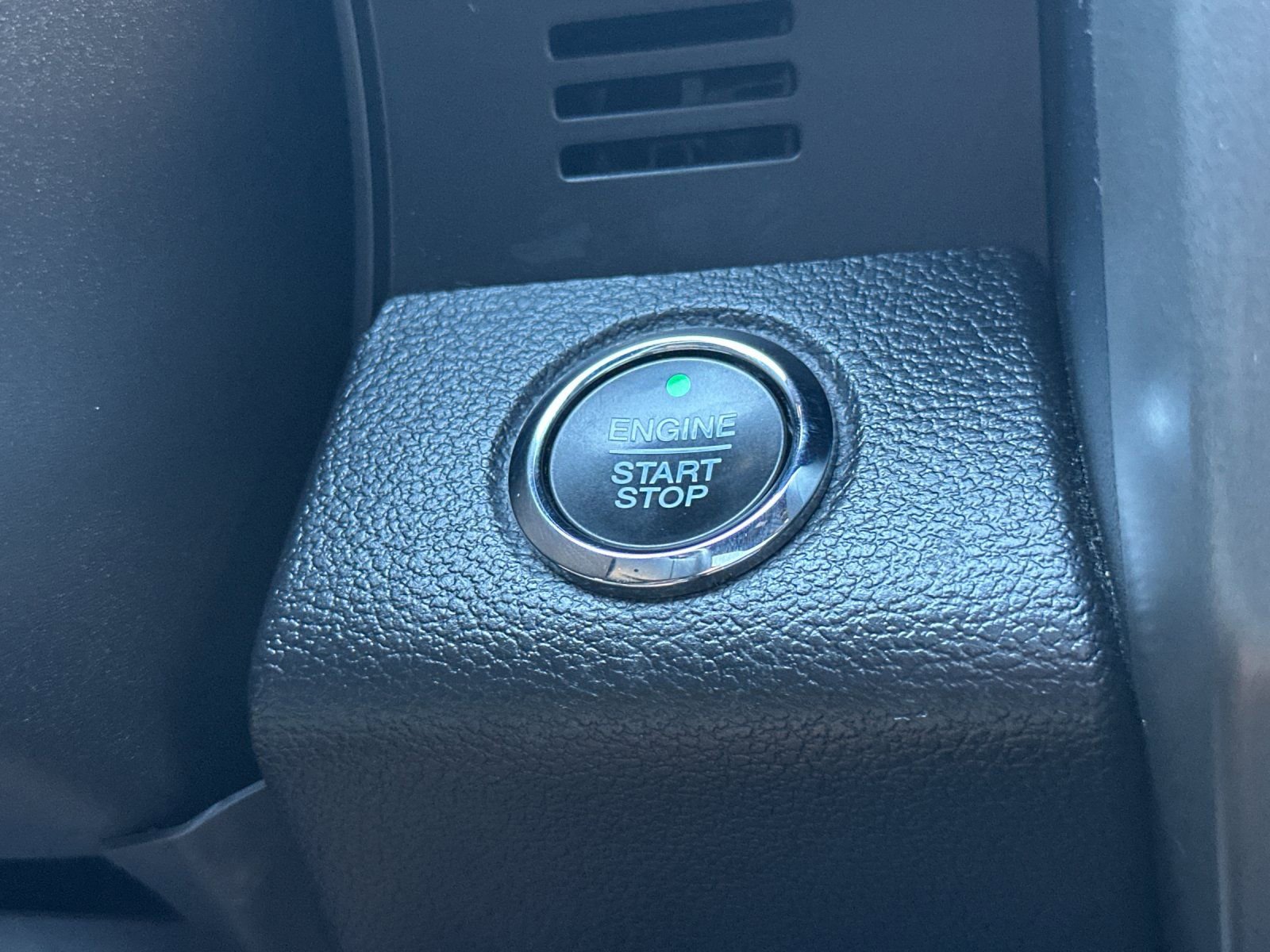 Used 2020 Ford Expedition Max XLT w/ Equipment Group 202A image 27