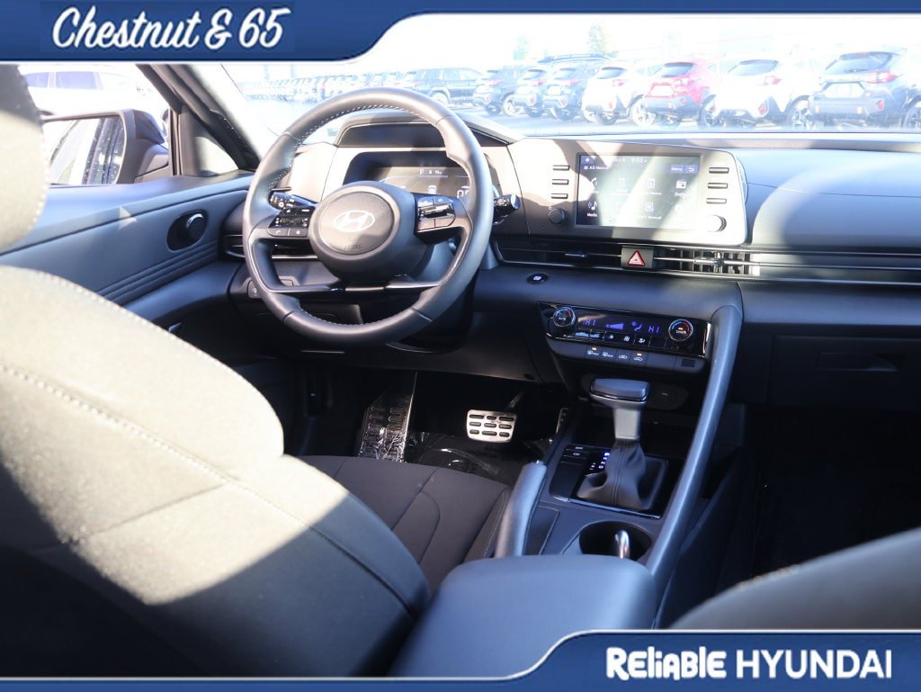 Certified 2025 Hyundai Elantra Sport FWD image 13