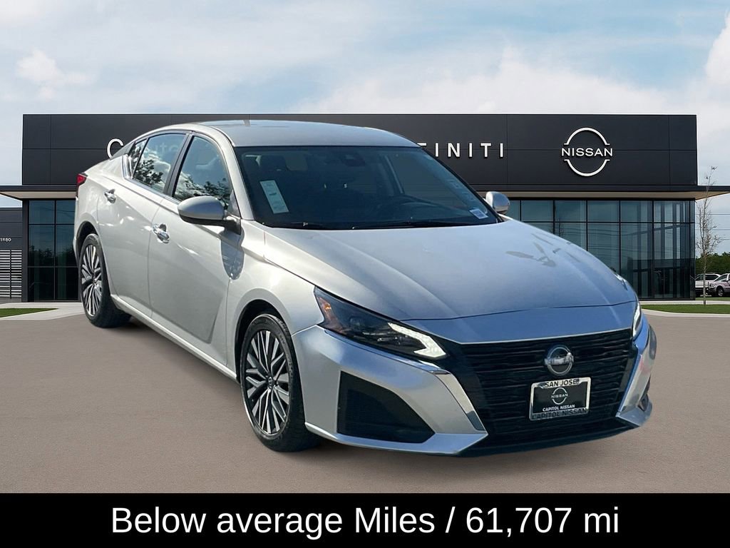 Used 2023 Nissan Altima 2.5 SV image 3