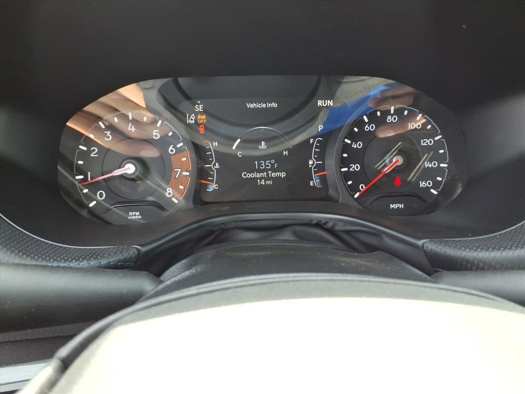 New 2026 Jeep Compass Latitude image 11