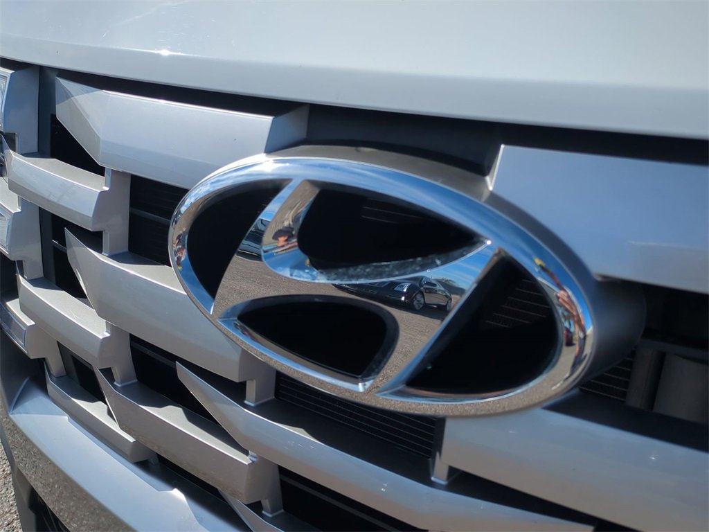 Used 2023 Hyundai Santa Cruz SEL Premium image 13