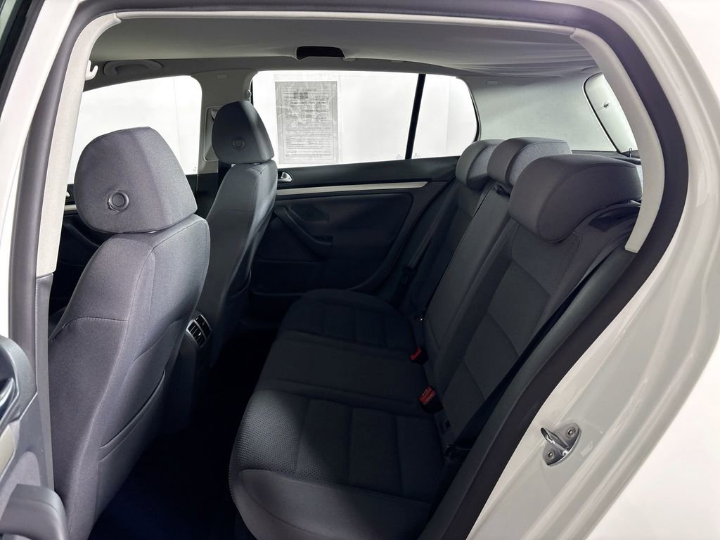 Used 2009 Volkswagen Rabbit S FWD image 19
