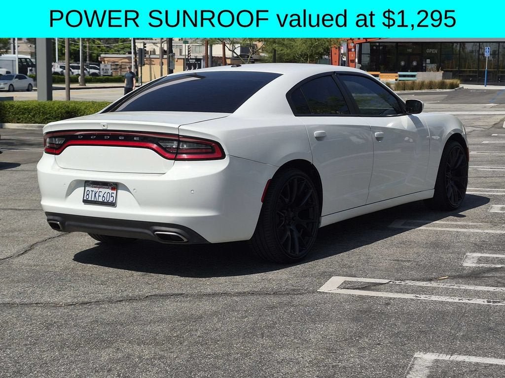 Used 2020 Dodge Charger SXT RWD image 7