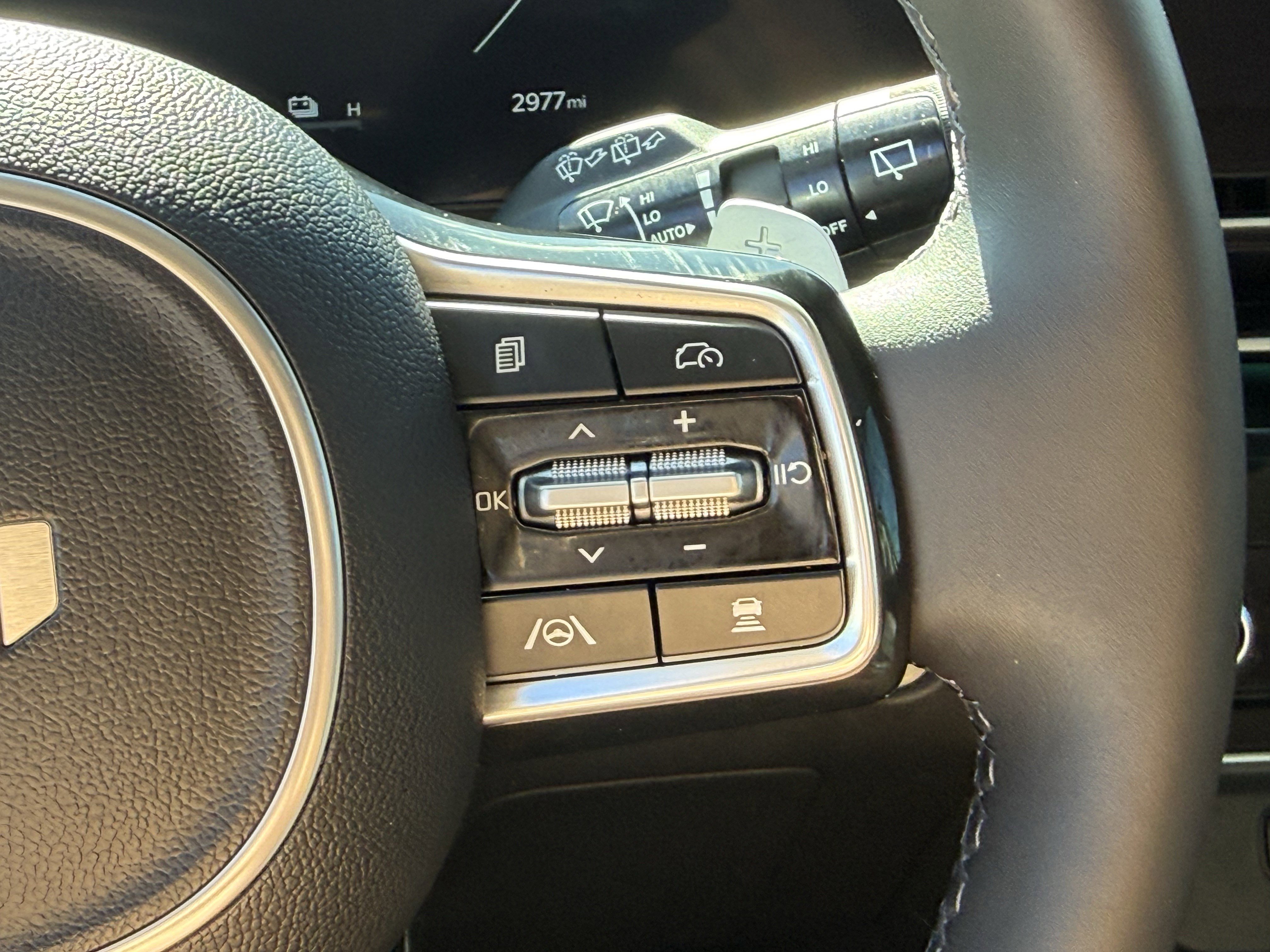 Used 2026 Kia Carnival SX Prestige image 16