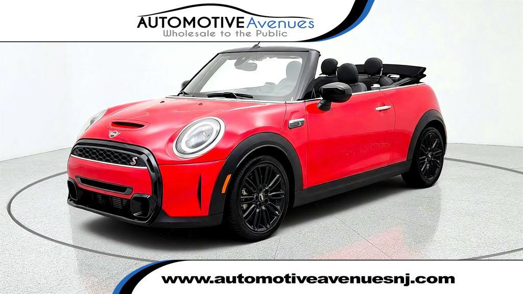 Used 2024 MINI Cooper S FWD image 1
