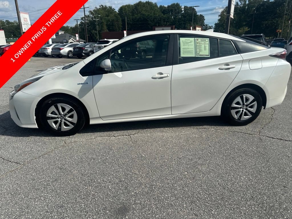 Used 2016 Toyota Prius Three FWD image 4