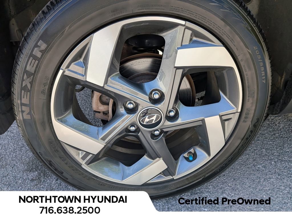 Used 2023 Hyundai Venue Limited FWD image 43