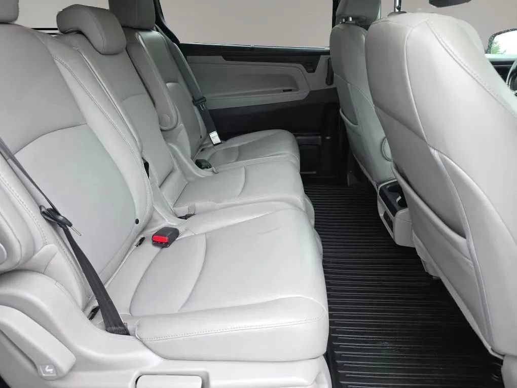 Used 2018 Honda Odyssey EX-L image 13