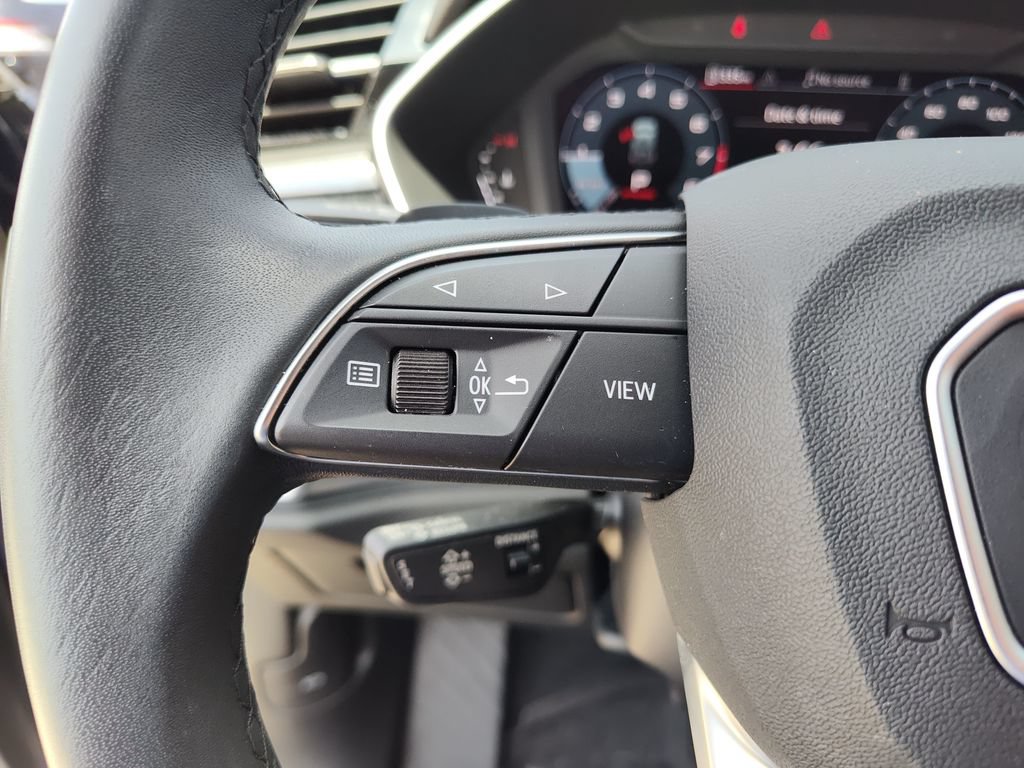 Certified 2025 Audi Q3 2.0T Premium w/ Convenience Package AWD/4WD image 26
