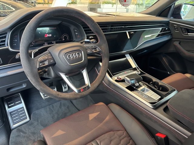 New 2025 Audi RS Q8 performance image 5
