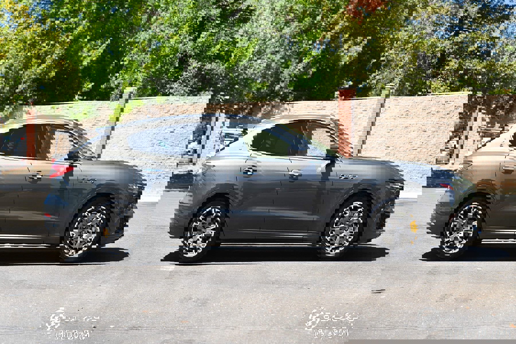 Used 2017 Maserati Levante S image 8