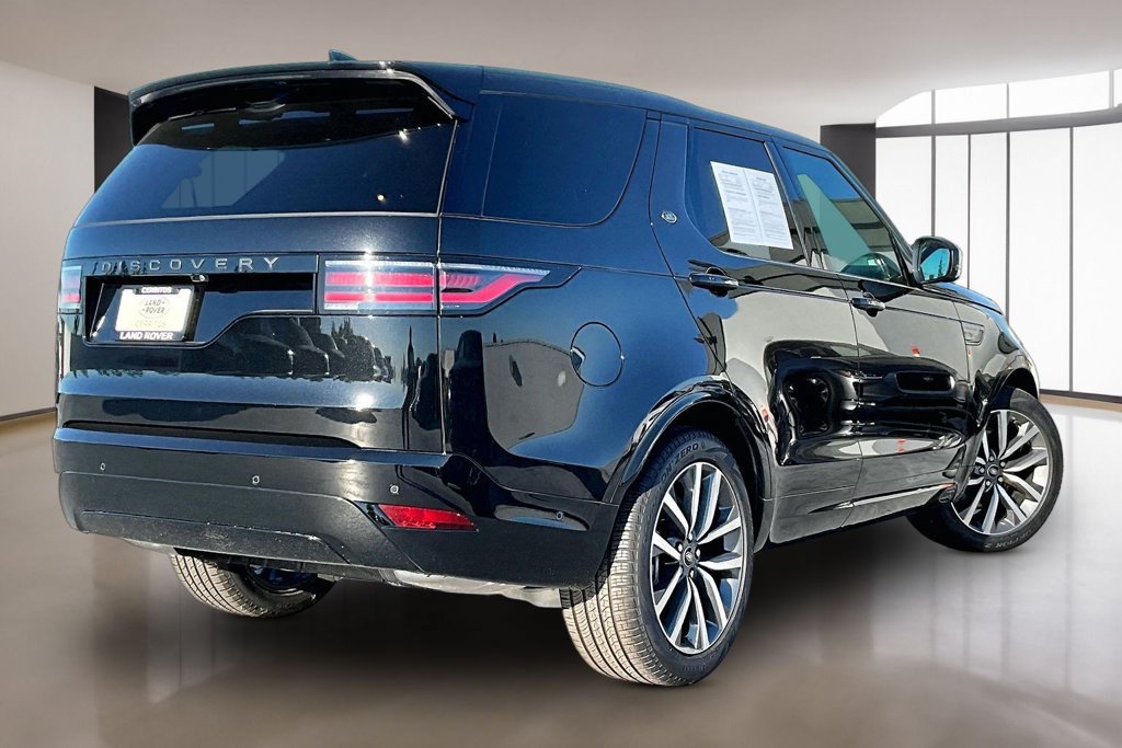 Certified 2025 Land Rover Discovery Dynamic SE AWD/4WD image 6