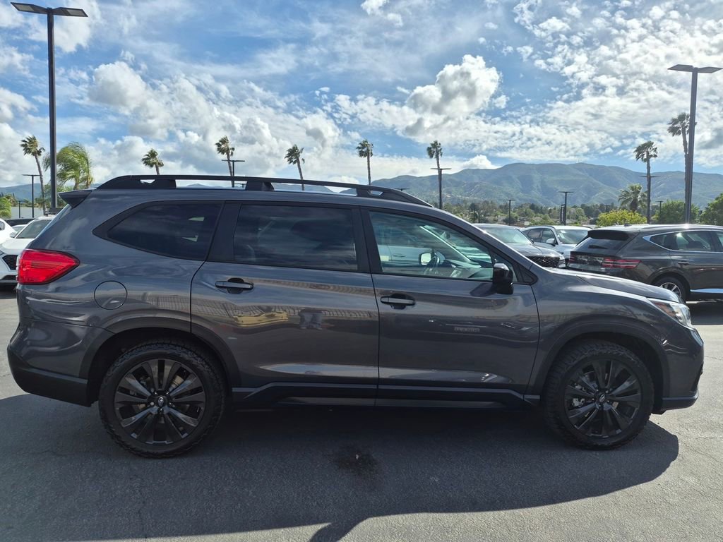 Used 2022 Subaru Ascent Onyx Edition image 9