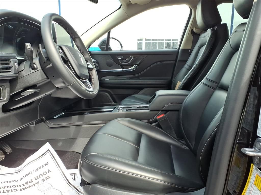 Used 2024 Lincoln Corsair AWD image 14