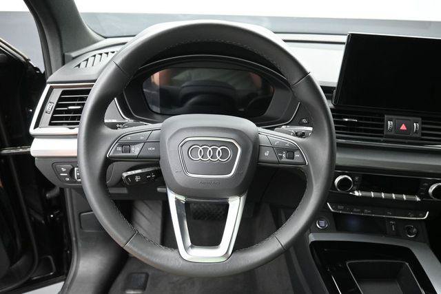 Used 2024 Audi Q5 2.0T Premium w/ Summer of Audi Package AWD/4WD image 16