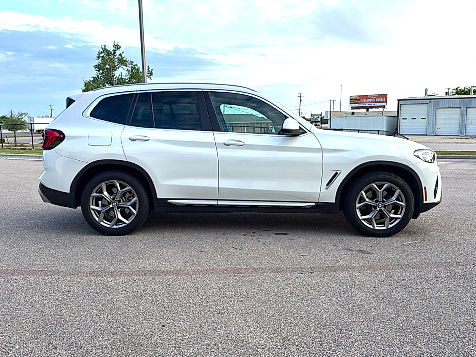 Certified 2024 BMW X3 sDrive30i w/ Premium Package image 5
