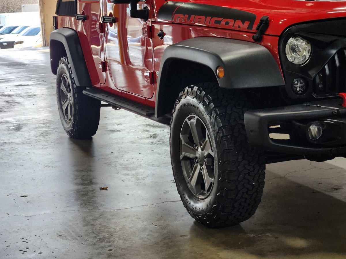 Used 2017 Jeep Wrangler Unlimited Rubicon AWD/4WD image 16