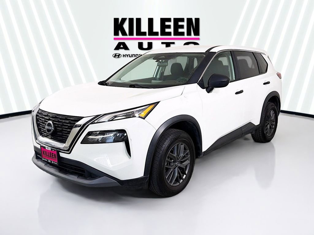 Used 2023 Nissan Rogue S image 3