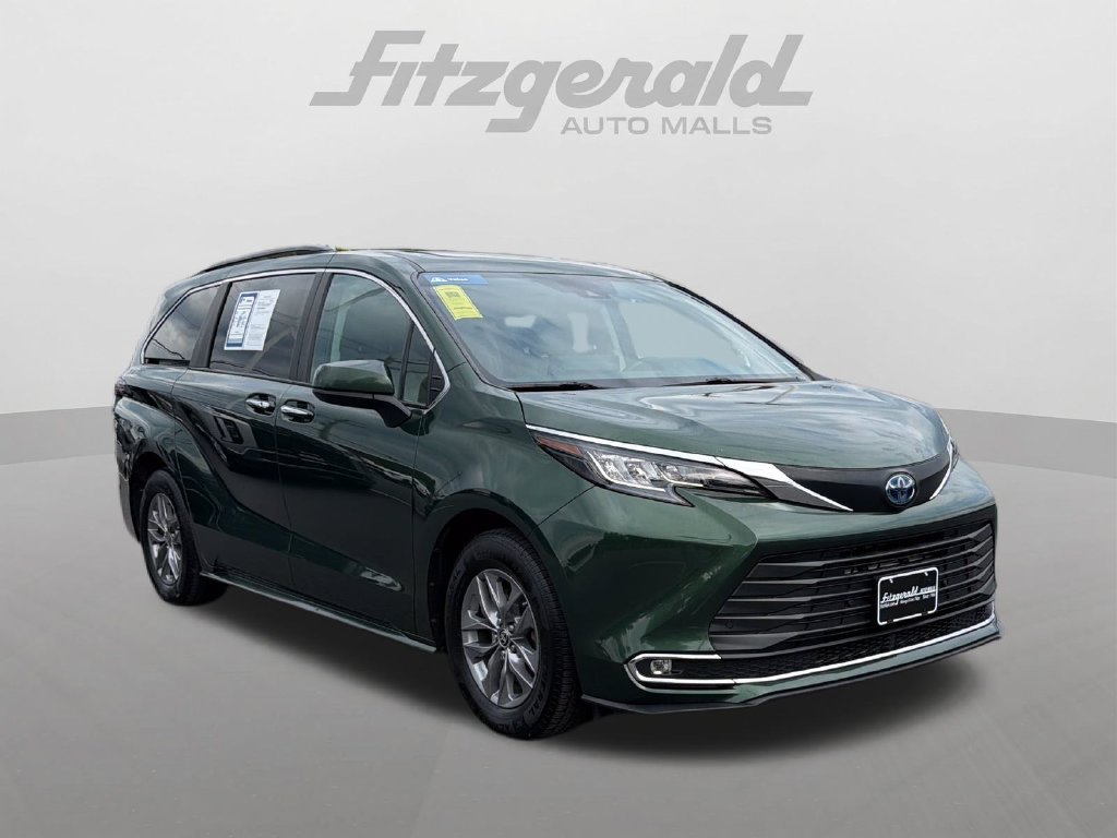 Used 2023 Toyota Sienna XLE