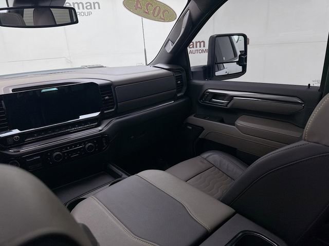 Used 2024 Chevrolet Silverado 2500 ZR2 image 28