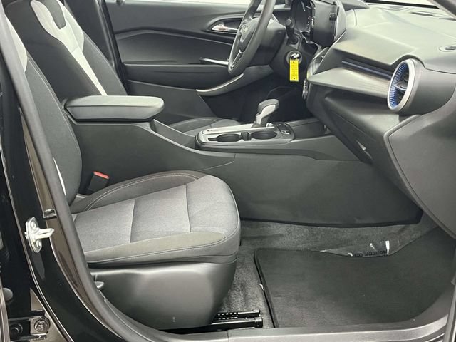 Used 2025 Chevrolet Trax LS FWD image 26