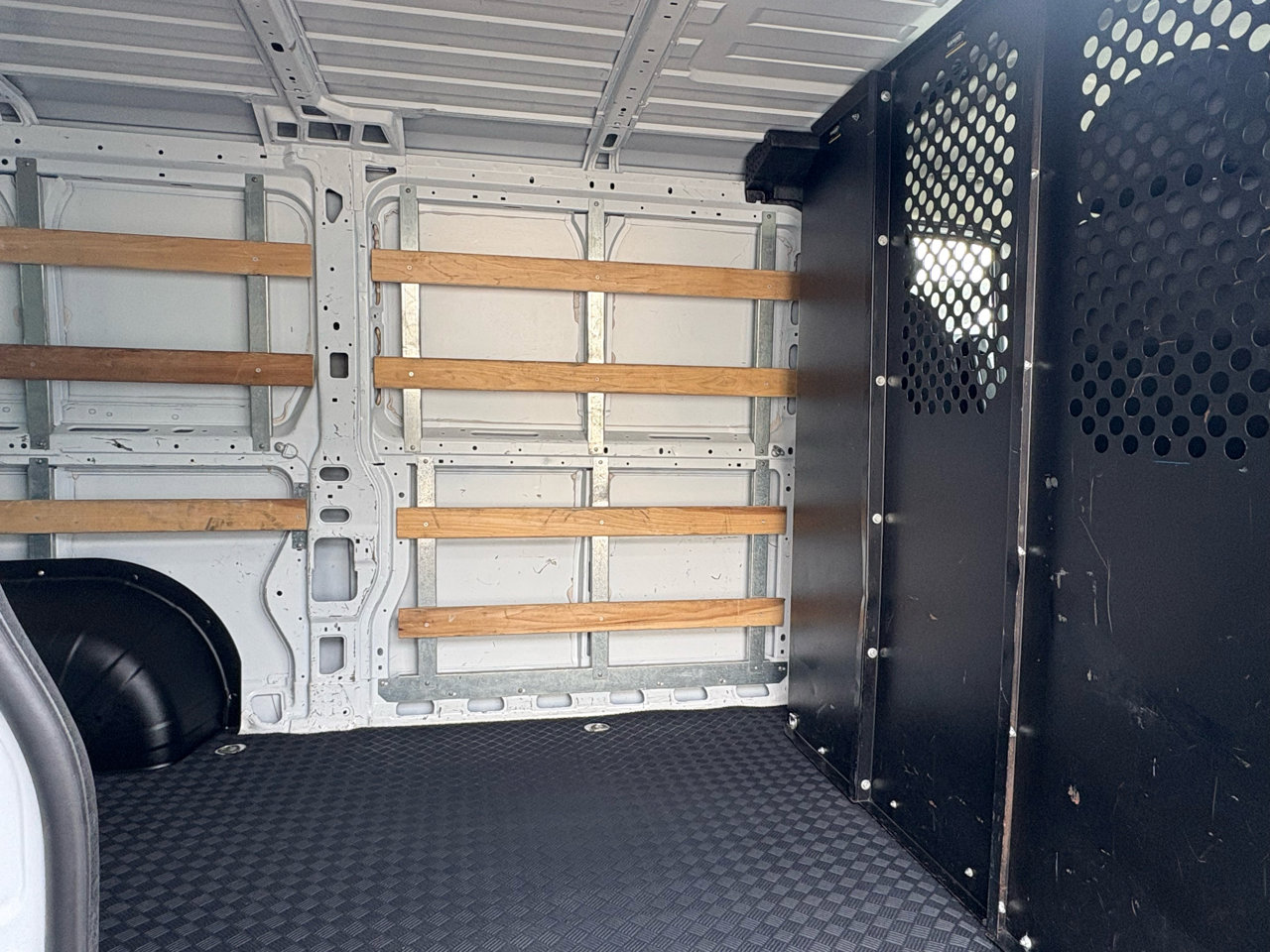 Used 2023 RAM ProMaster 2500 image 19