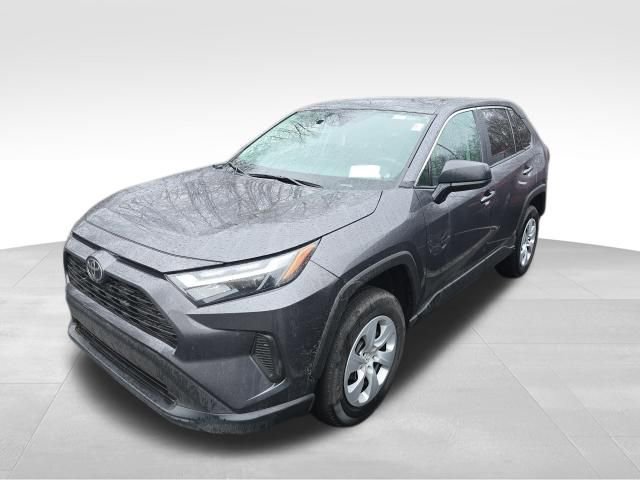 Used 2024 Toyota RAV4 LE image 2
