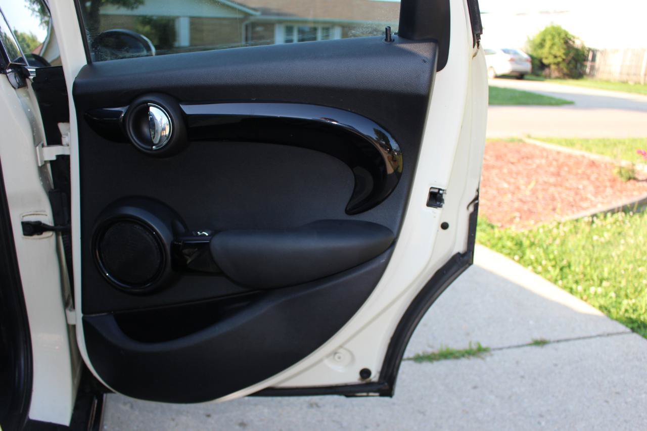 Used 2019 MINI Cooper S w/ Storage Package FWD image 33