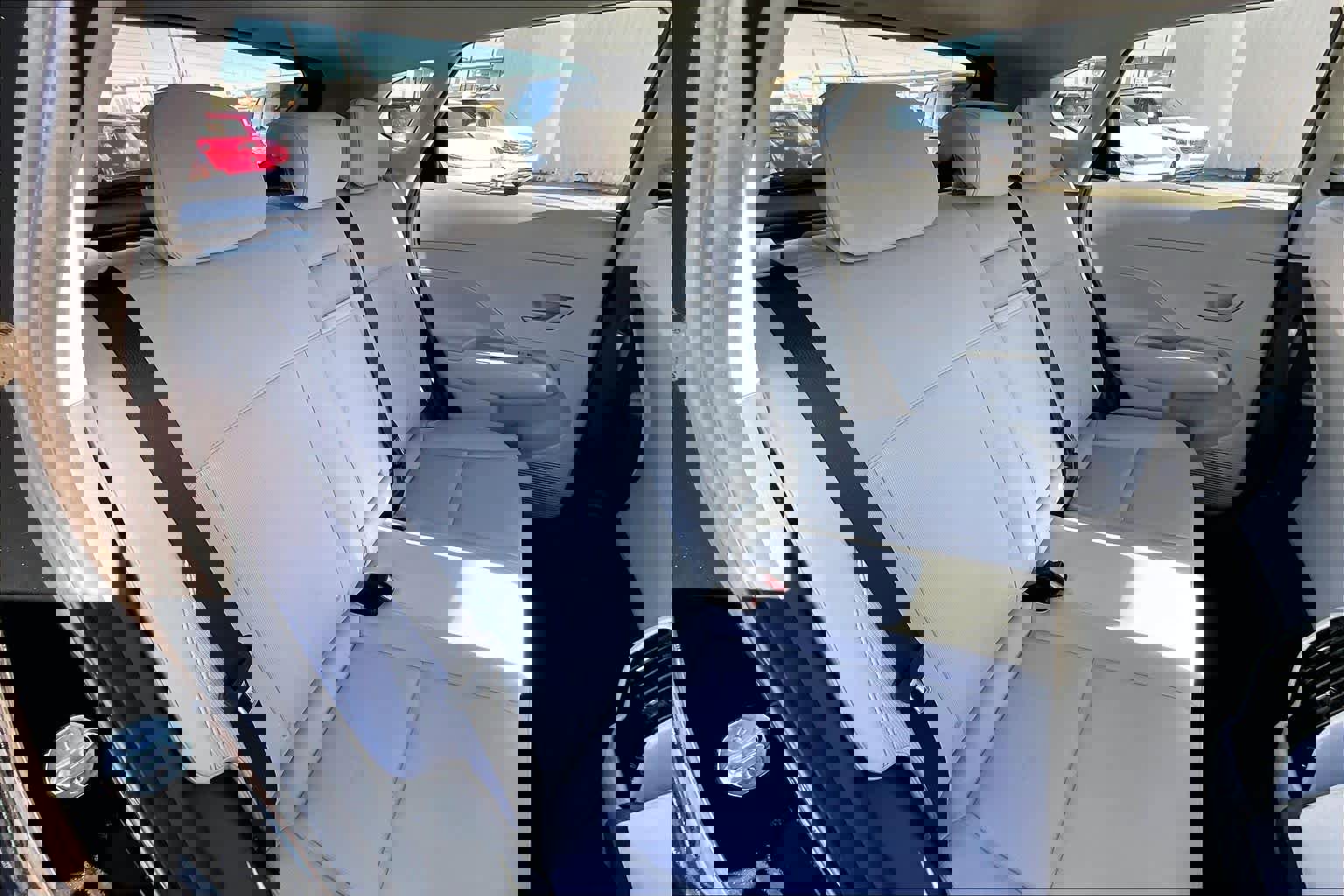 Used 2025 Hyundai Kona SEL image 19