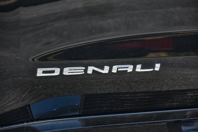 Used 2024 GMC Sierra 1500 Denali w/ Technology Package image 8