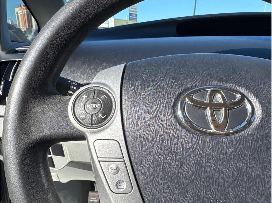 Used 2012 Toyota Prius Two image 9