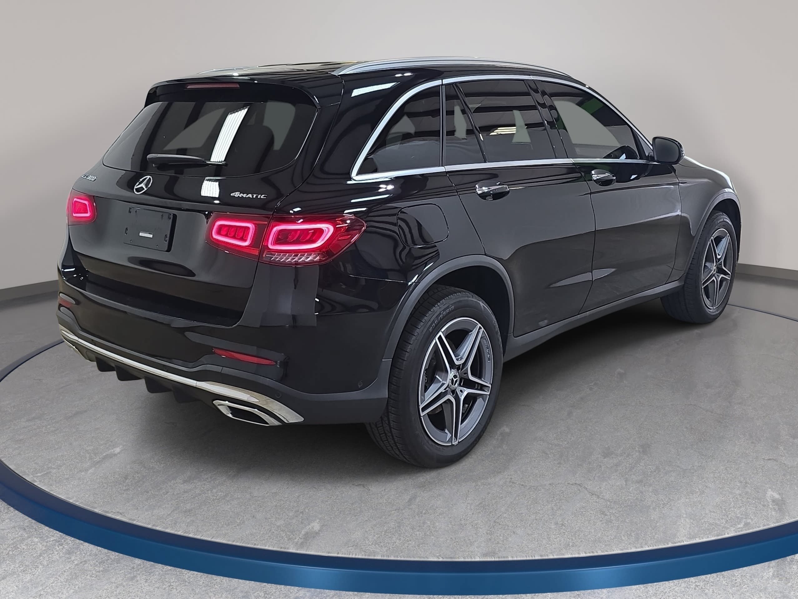 Used 2022 Mercedes-Benz GLC 300 4MATIC image 6