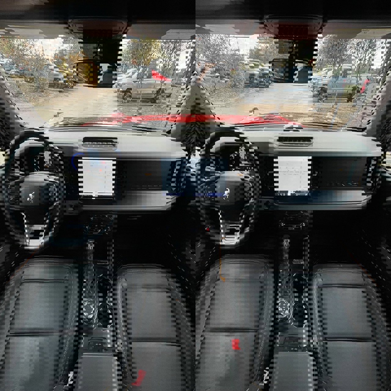 Used 2023 Ford Bronco Badlands image 10