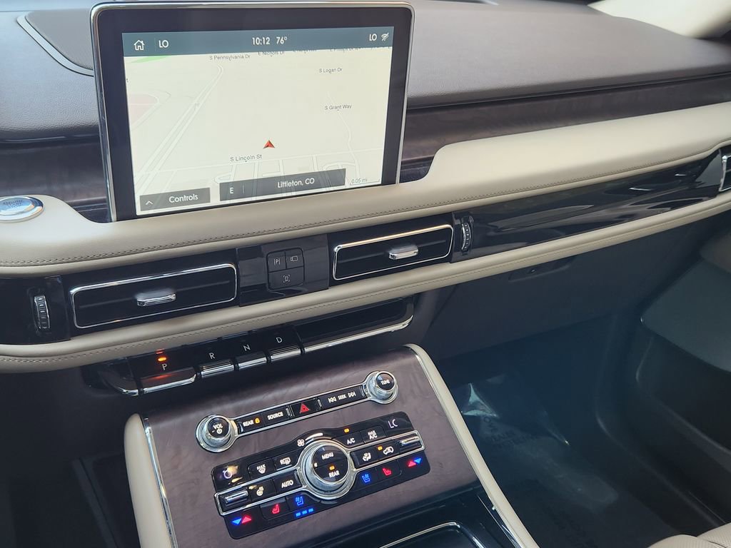 Used 2020 Lincoln Aviator Reserve w/ Equipment Group 202A image 16