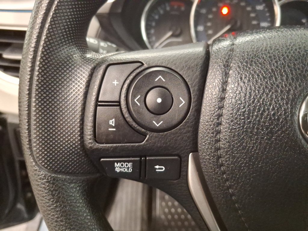 Used 2014 Toyota Corolla LE FWD image 20