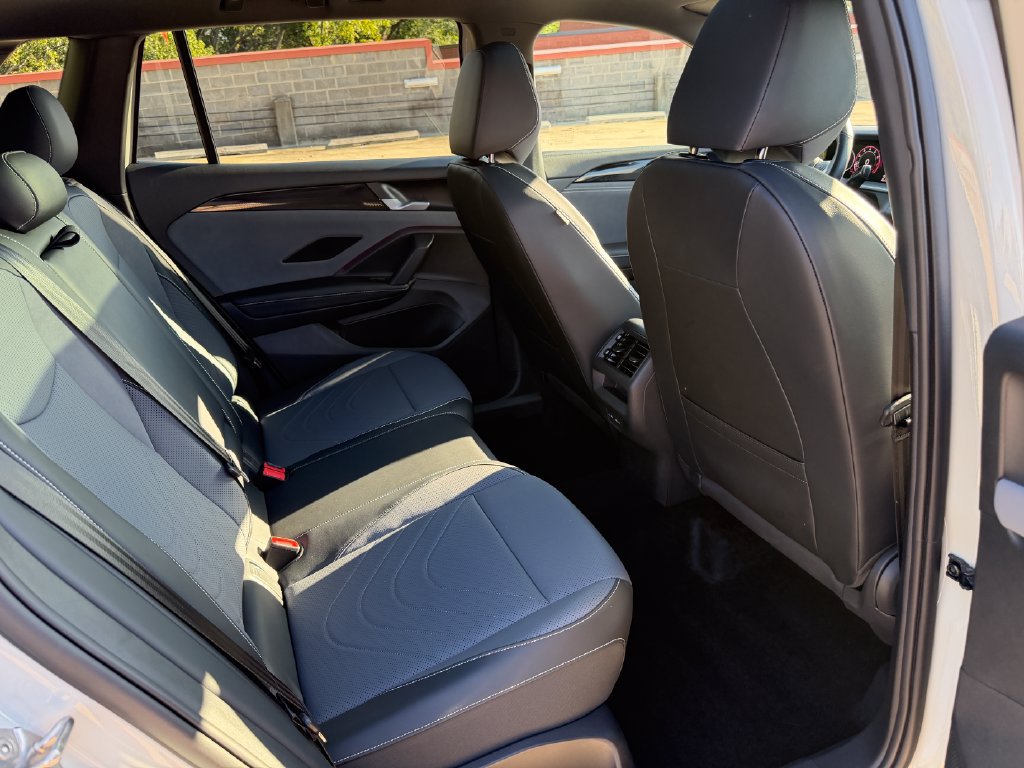 Certified 2026 Volkswagen Tiguan SE R-Line FWD image 27