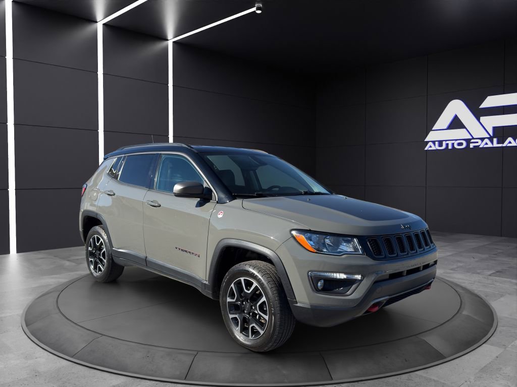 Used 2019 Jeep Compass Trailhawk w/ Cold Weather Group image 3