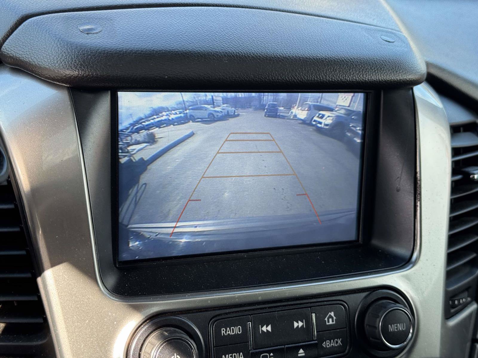 Used 2020 Chevrolet Suburban LT AWD/4WD image 27